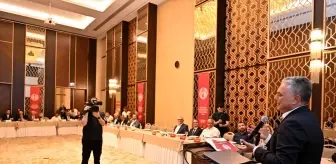 Muratpaşa Belediye Başkanı Ümit Uysal, Çorumlu İş İnsanlarıyla Buluştu