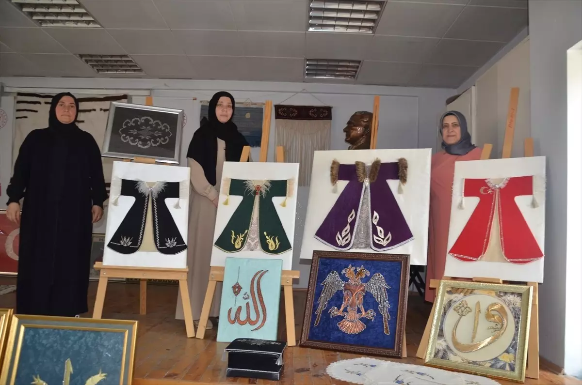Muş'ta Aile Destek Merkezi'nden Kadınlara Yönelik Ürün Sergisi