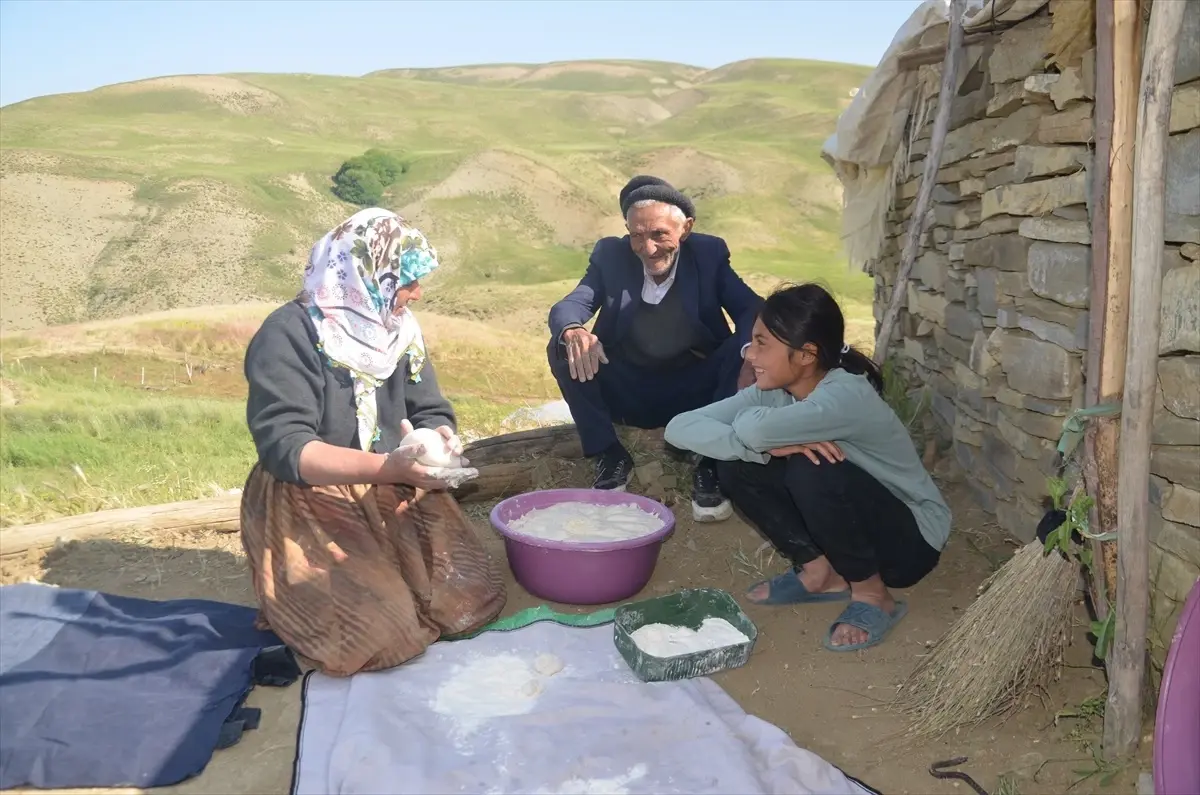 Muş'ta Besiciler Yaylalara Çıkmaya Başladı