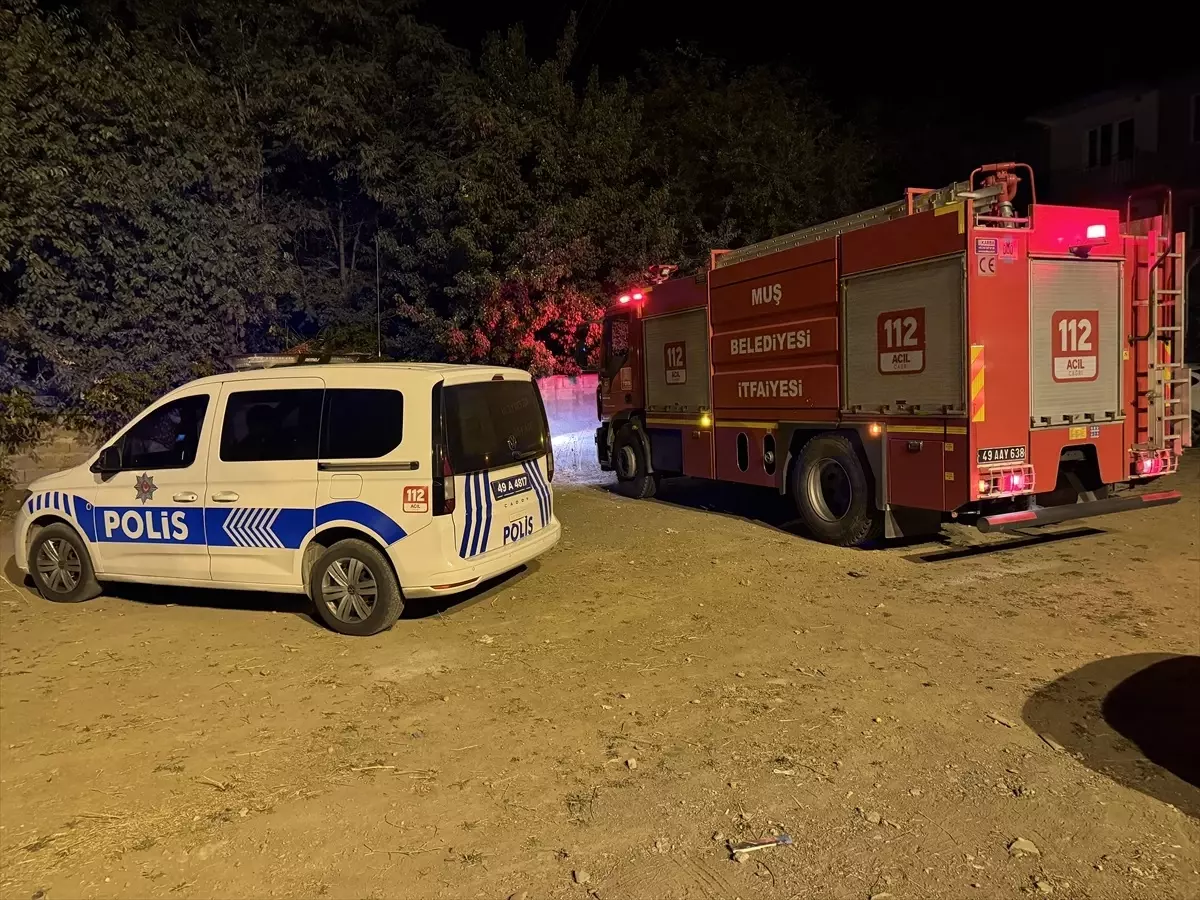 Muş'ta Yatalak Kişi Yangında Hayatını Kaybetti