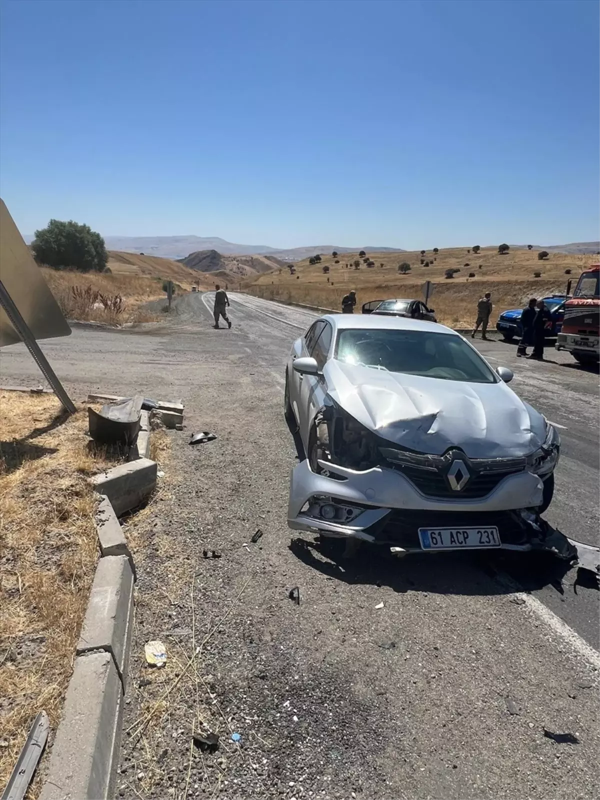 Muş'ta Trafik Kazası: 3'ü Ağır 8 Yaralı