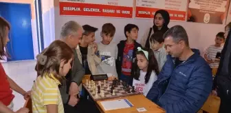 Muş'ta Okullar Arası Satranç Turnuvası Başladı