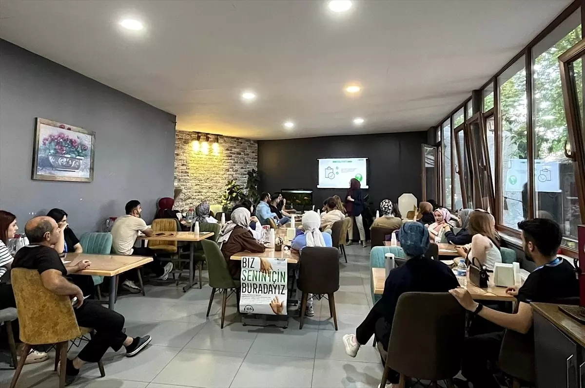 Muş'ta Sağlık Çalışanlarına Bağımlılıkla Mücadele Semineri Düzenlendi