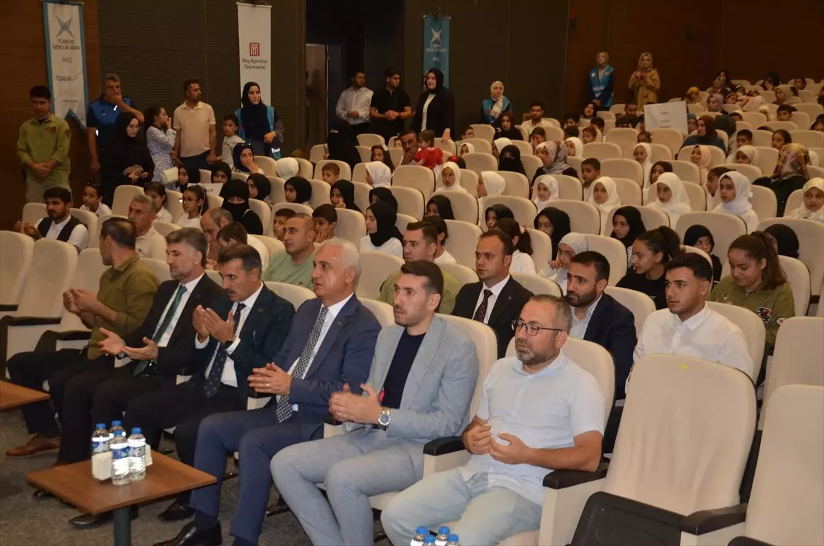 TÜGVA Yaz Okulu Kapanış Programı Muş'ta Düzenlendi