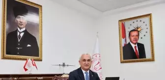 Muş Valisi Avni Çakır'dan 30 Ağustos Zafer Bayramı Mesajı