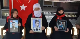 Muş'ta Aileler Terör Örgütünden Kayıp Çocukları İçin Eylemde