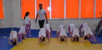 Muşlu Minik Sporcular, Cimnastikte Türkiye Şampiyonluğu İçin Hazırlanıyor