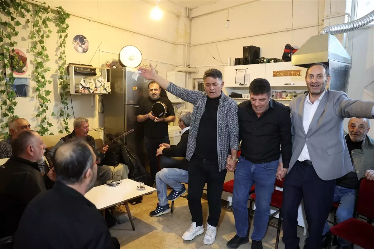 Sivas'ta Müzikseverlerin Buluşma Noktası: Faslıhal Okey Salonu