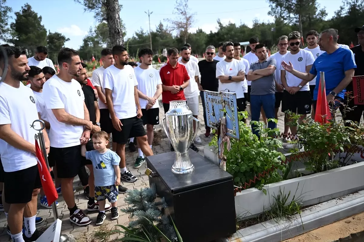 Akedaş Epsaş Kahramanmaraş İstiklalspor, Şampiyonluğu Depremde Kaybettikleri Arkadaşlarına Adadı