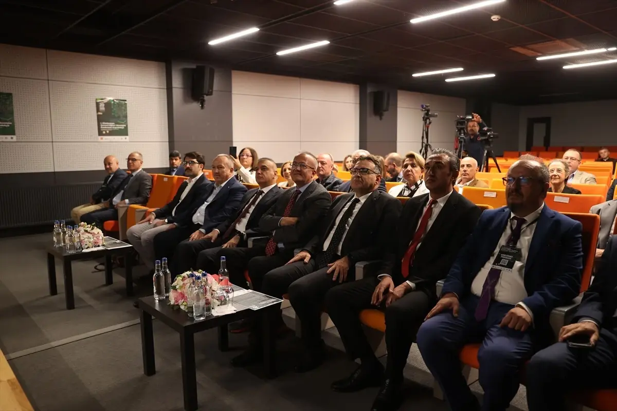 1. Uluslararası Çevreci Dijital Yönetişim Konferansı Gerçekleştirildi