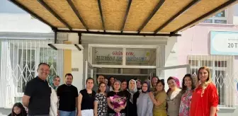 Emekli Öğretmen İçin Duygusal Veda Etkinliği