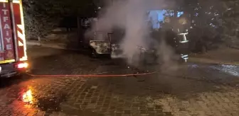 Nevşehir'de Park Halindeki Otomobilde Yangın Çıktı