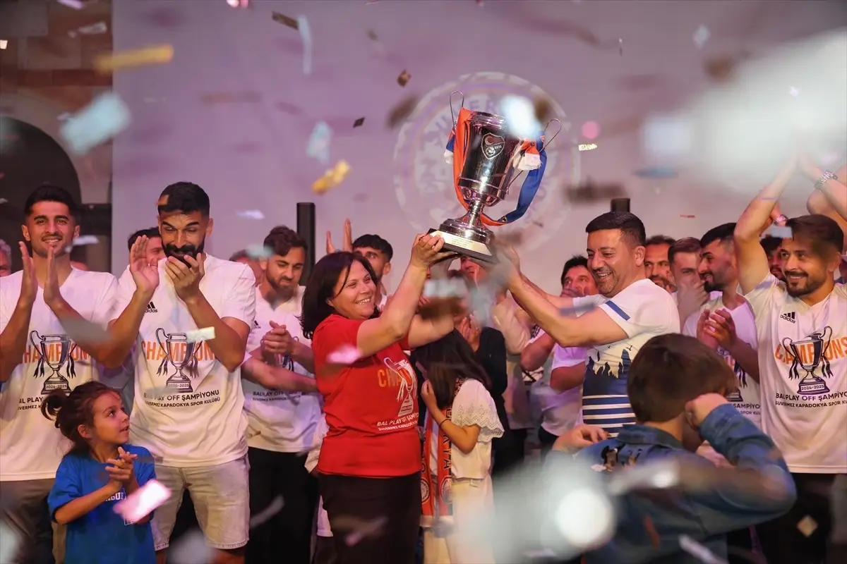 Suvermez Kapadokyaspor'un 3. Lig'e Yükselişi Kutlandı