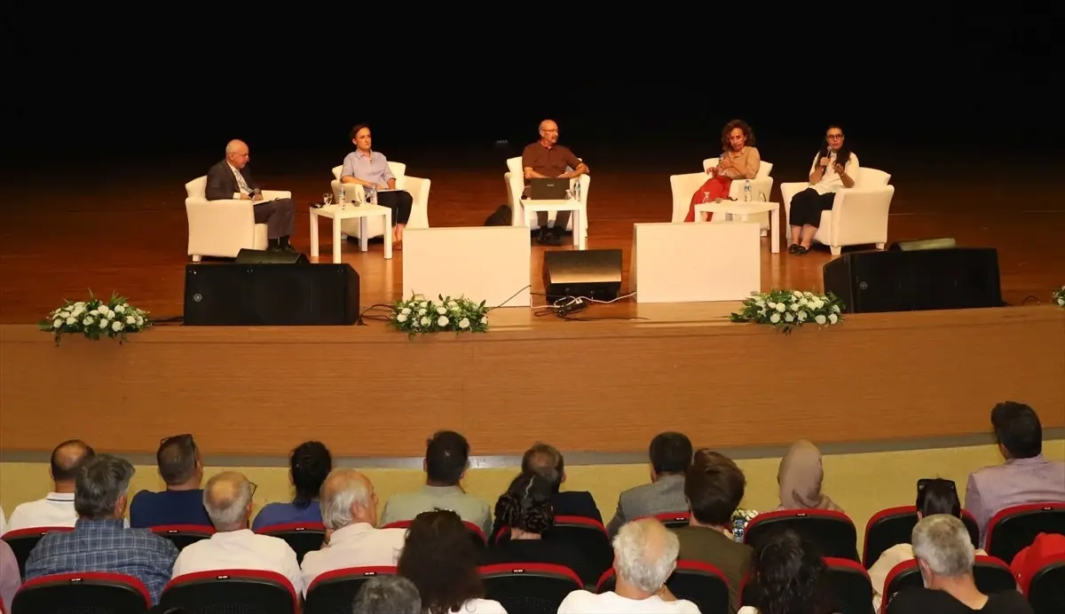 Nevşehir Kültür Yolu Festivali'nde 'Tarih ve Hafıza' Söyleşisi
