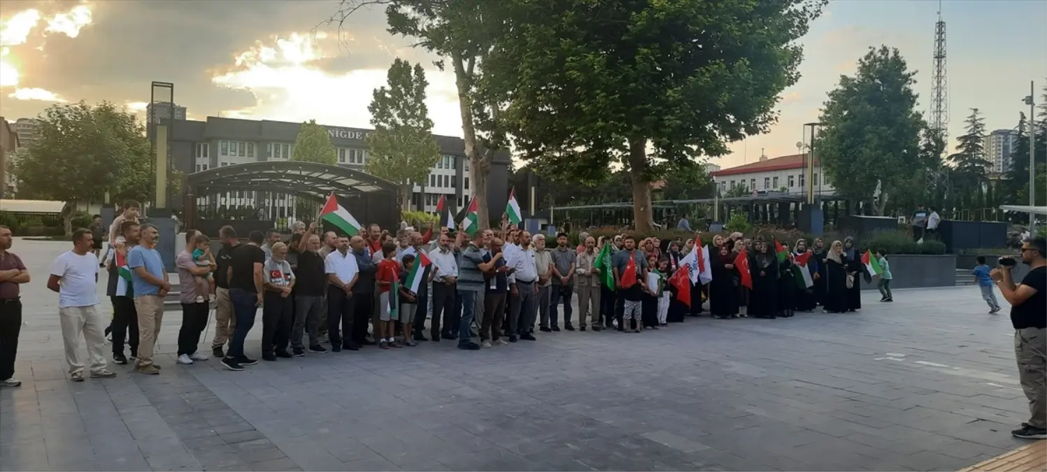 Niğde'de Gazze İçin Protesto Gösterisi