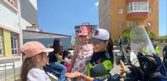 Niğde'de Jandarma, Öğrencilere Meslek Tanıtım Semineri Düzenledi