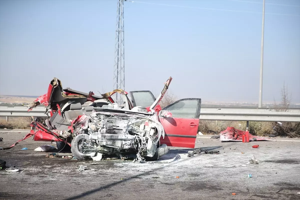 Niğde'de Trafik Kazası: 3 Kişi Hayatını Kaybetti