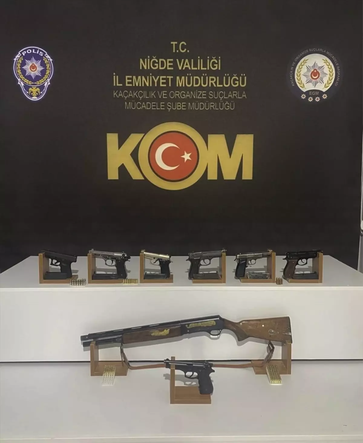 Niğde'de Ruhsatsız Silah Operasyonunda 8 Şüpheli Yakalandı