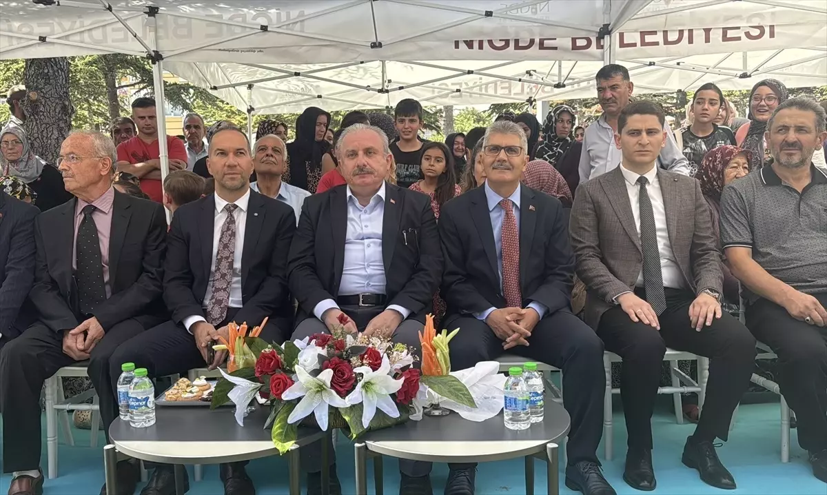 Niğde'de Yeni Kütüphane ve Kadın Yaşam Merkezi Açıldı