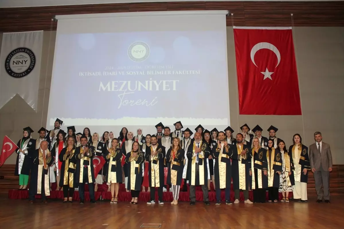 Nuh Naci Yazgan Üniversitesi'nde Mezuniyet Töreni Gerçekleşti
