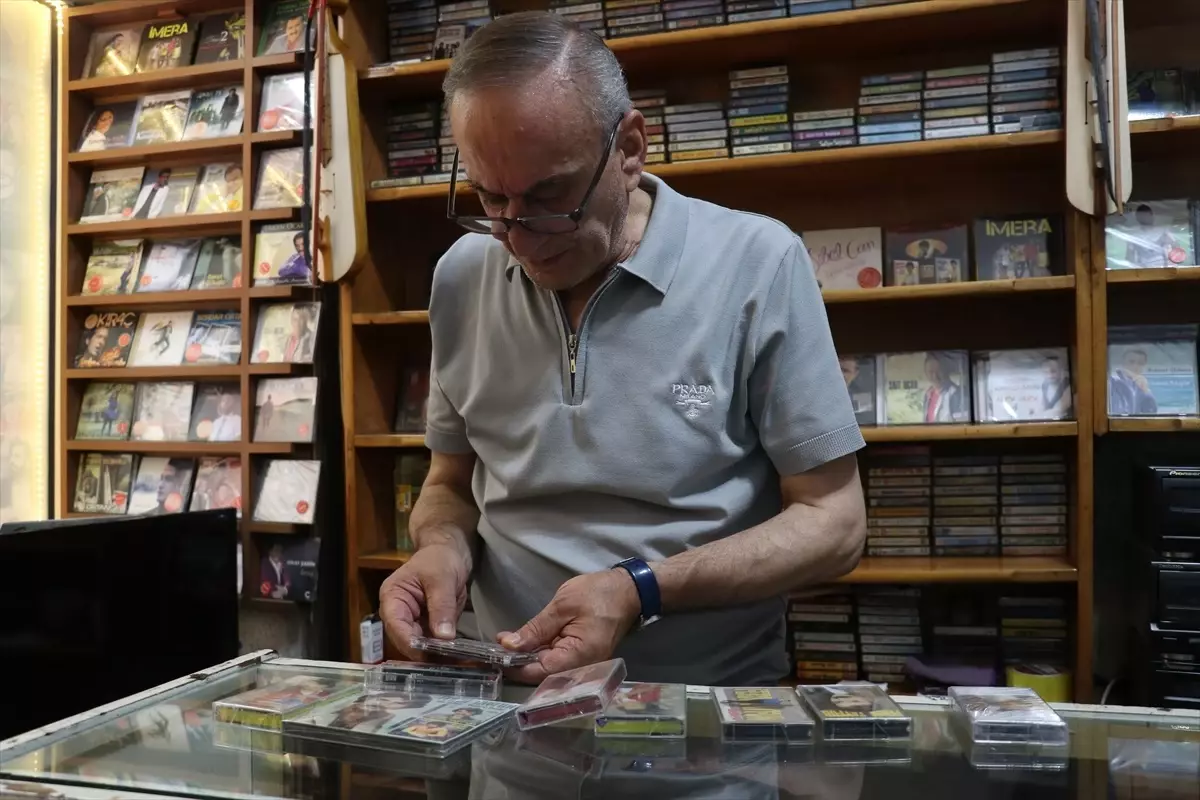 47 Yıldır Kasetçilik Yapan Kemal Akbulut: Nostalji İle Geçen Bir Hayat