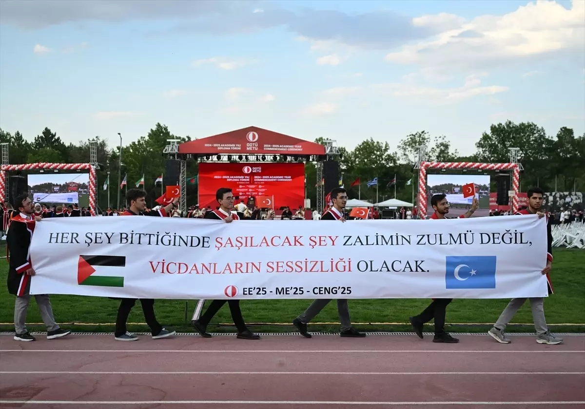 ODTÜ 2024-2025 Mezuniyet Töreni Yapıldı