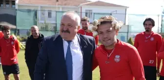 Alatarla İlkokulu Öğrencilerinden Kastamonuspor'a Anlamlı Hediye