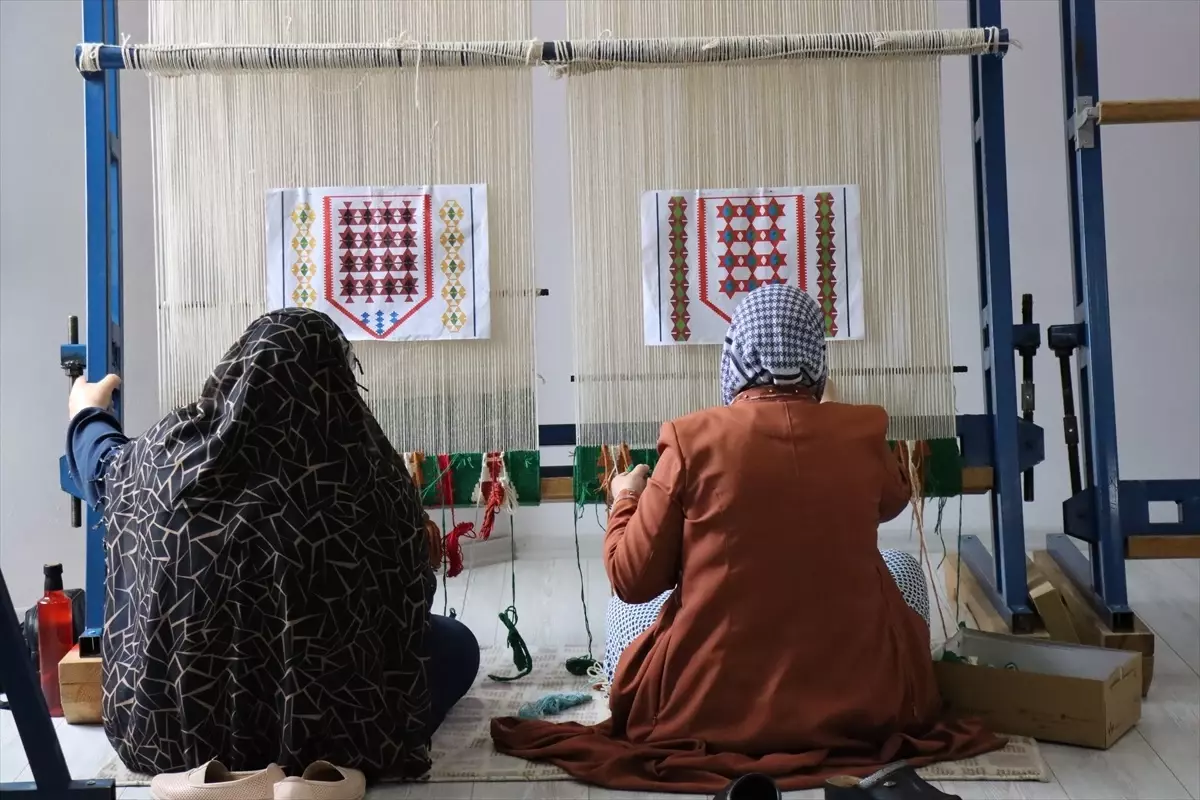 Cengerli Kilimi: Selçuklu Mirası Geleceğe Taşıyan Kadınlar
