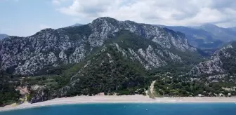 Olympos Antik Kenti'nde Roma Dönemi Kaya Mezarları Ziyarete Açıldı