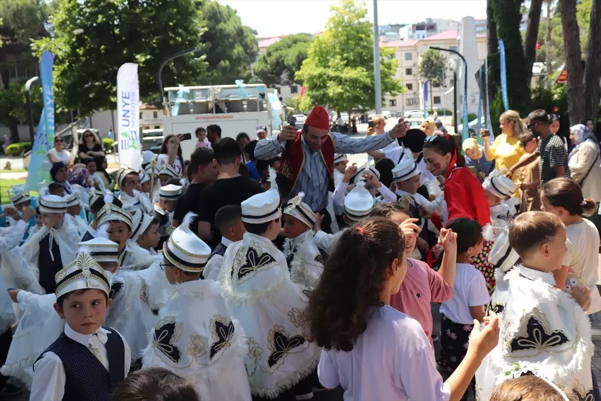 Ordu'da 34. Uluslararası Kültür, Sanat ve Turizm Festivali Kapsamında Sünnet Şöleni Düzenlendi