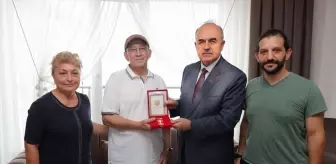 Kıbrıs Gazisi Celal Sarı'ya Madalya ve Berat Verildi
