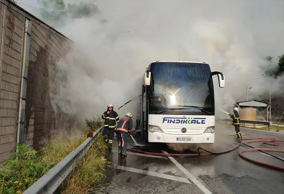Ordu'da Şehirler Arası Otobüste Yangın Çıktı