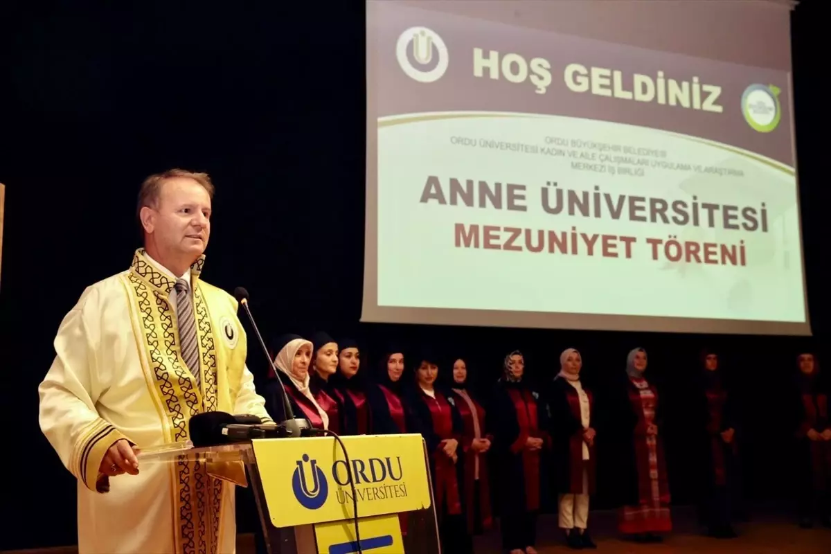 Ordu'da Anne Üniversitesinden İlk Mezunlar