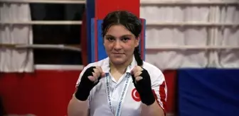 Edirne'deki Wushu Şampiyonası'nda Altın Madalya Kazanan Genç Sporcunun Hedefi Milli Takım