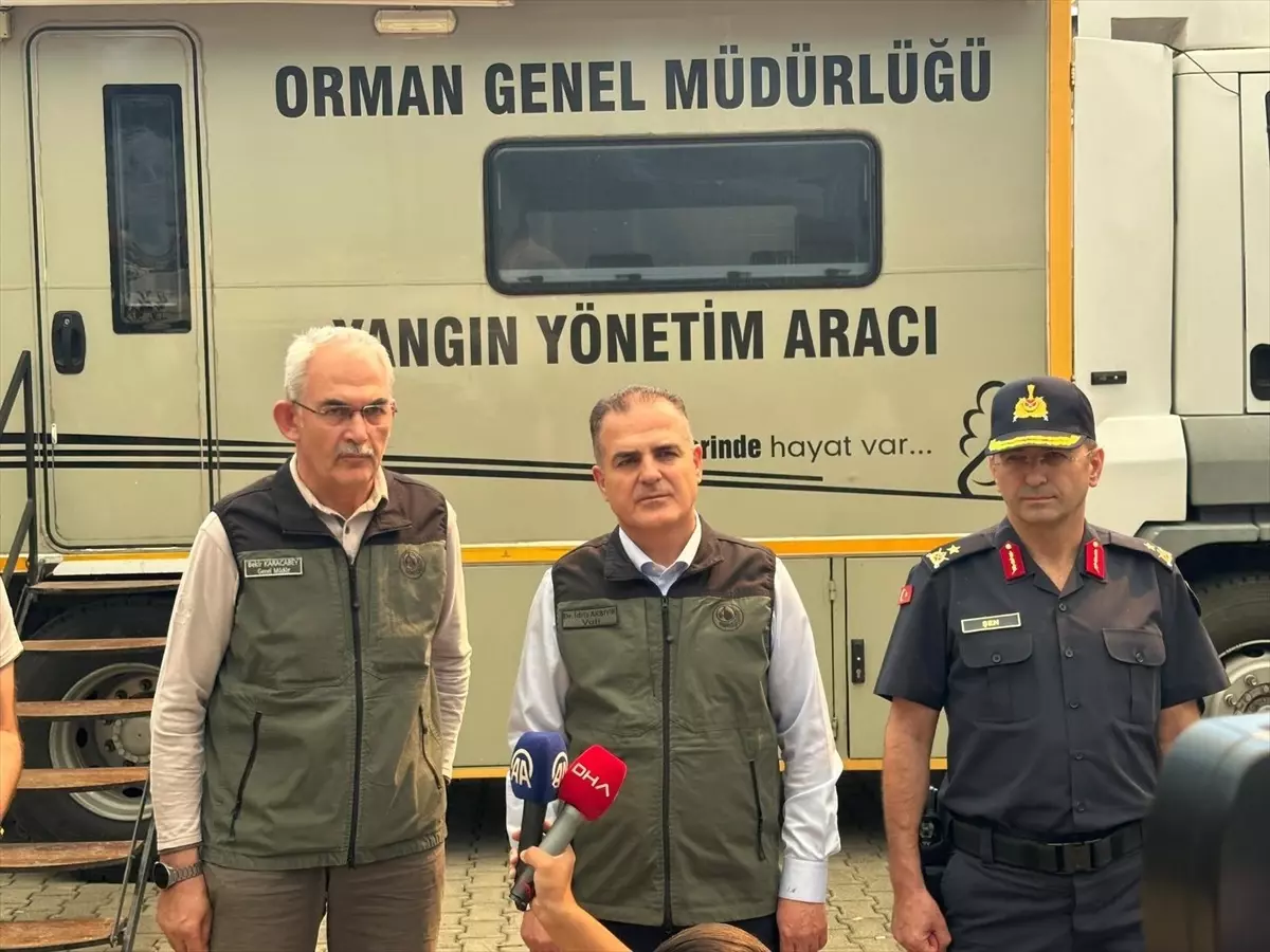 Muğla ve Antalya'daki Orman Yangınlarına Müdahele Sürüyor