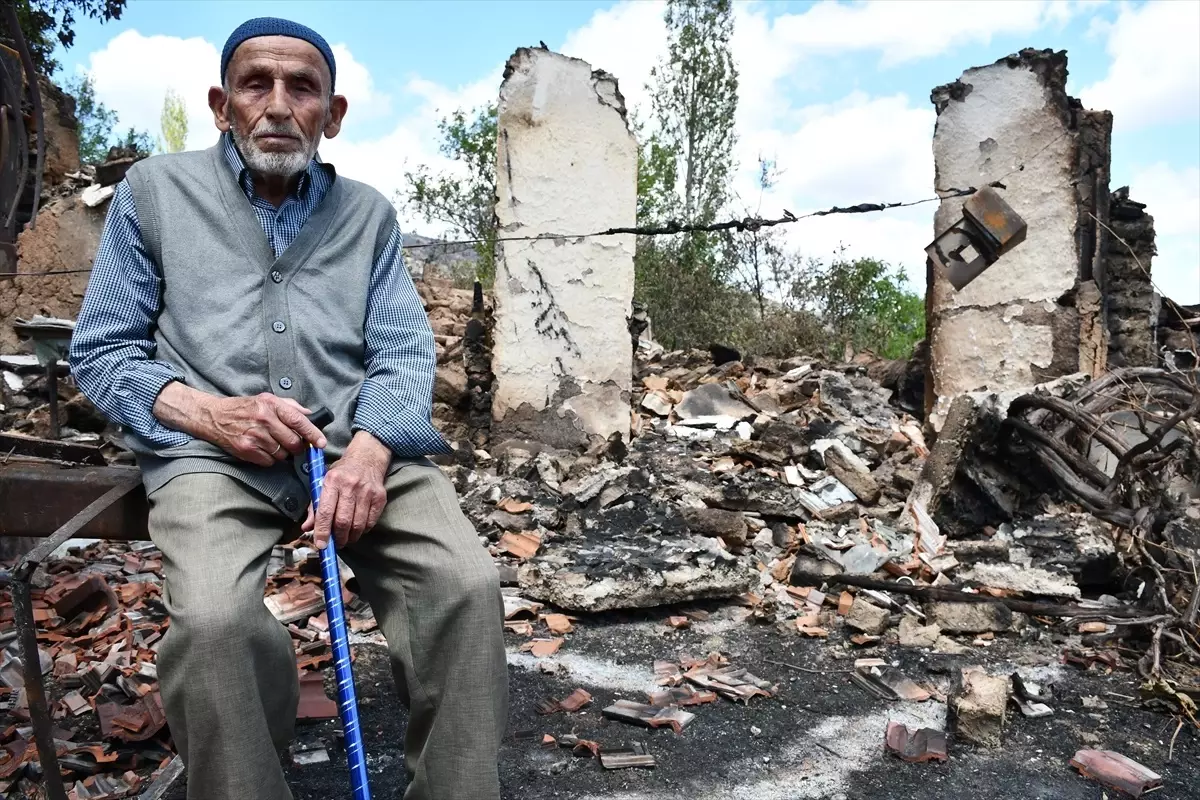 Bilecik'te Yangın Faciası: İki Aile İkinci Kez Evini Kaybetti