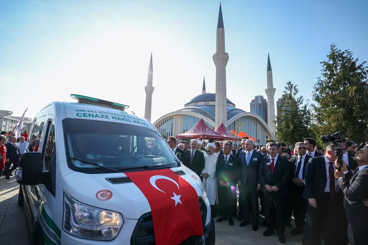 Orman yangınıyla mücadelede şehit olan AKUT gönüllüleri, Ankara'da son yolculuklarına uğurlandı