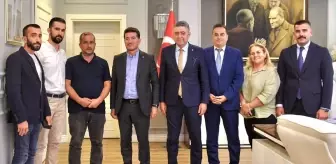 Trabzon'da Temizlik Personelinden Çocuklara Sevgi Dolu Jest
