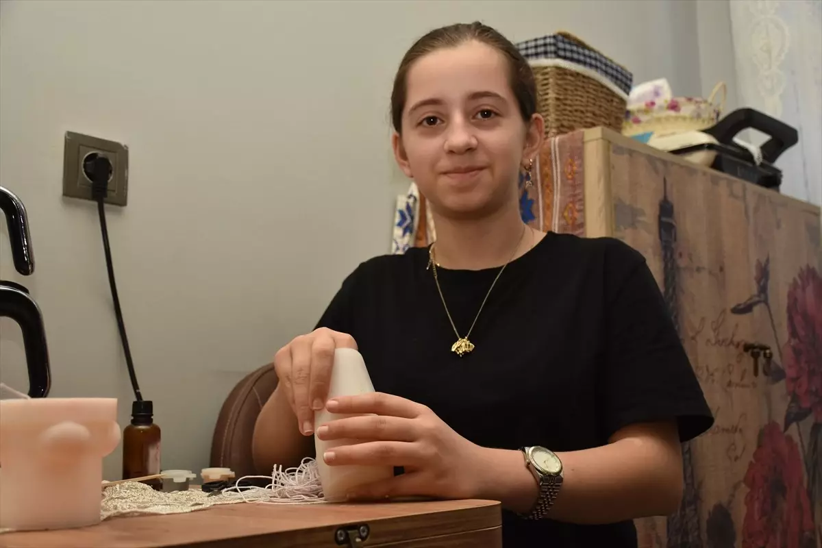 13 Yaşındaki Öğrenciden İyilik Projesi: Mumlar ve Kitaplarla Kanser Hastalarına Destek