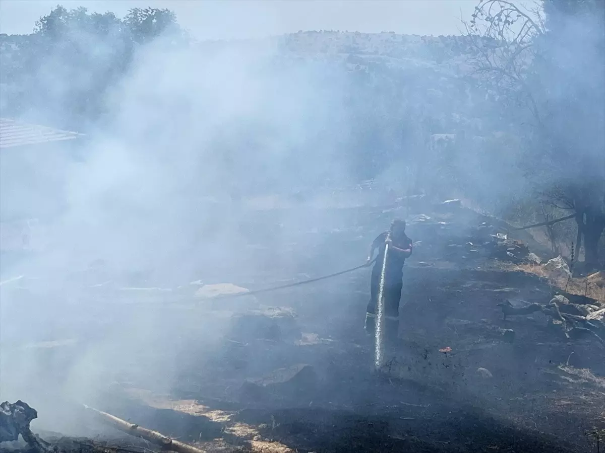 Osmancık'ta Anız Yangını: 100 Dönüm Zarar Gördü