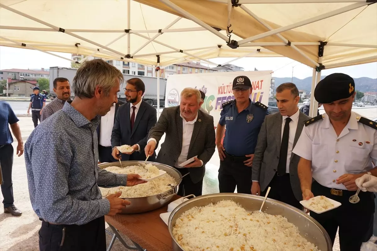 Osmancık'ta Pırlanta Pirinç Festivali Etkinliğiyle Pilav İkram Edildi
