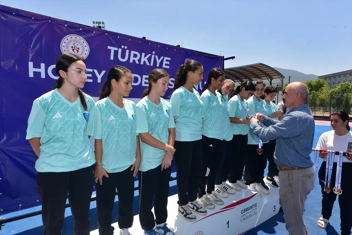 Osmaniye'de 16 Yaş Altı Hokey 5S 1. Lig Müsabakaları Tamamlandı
