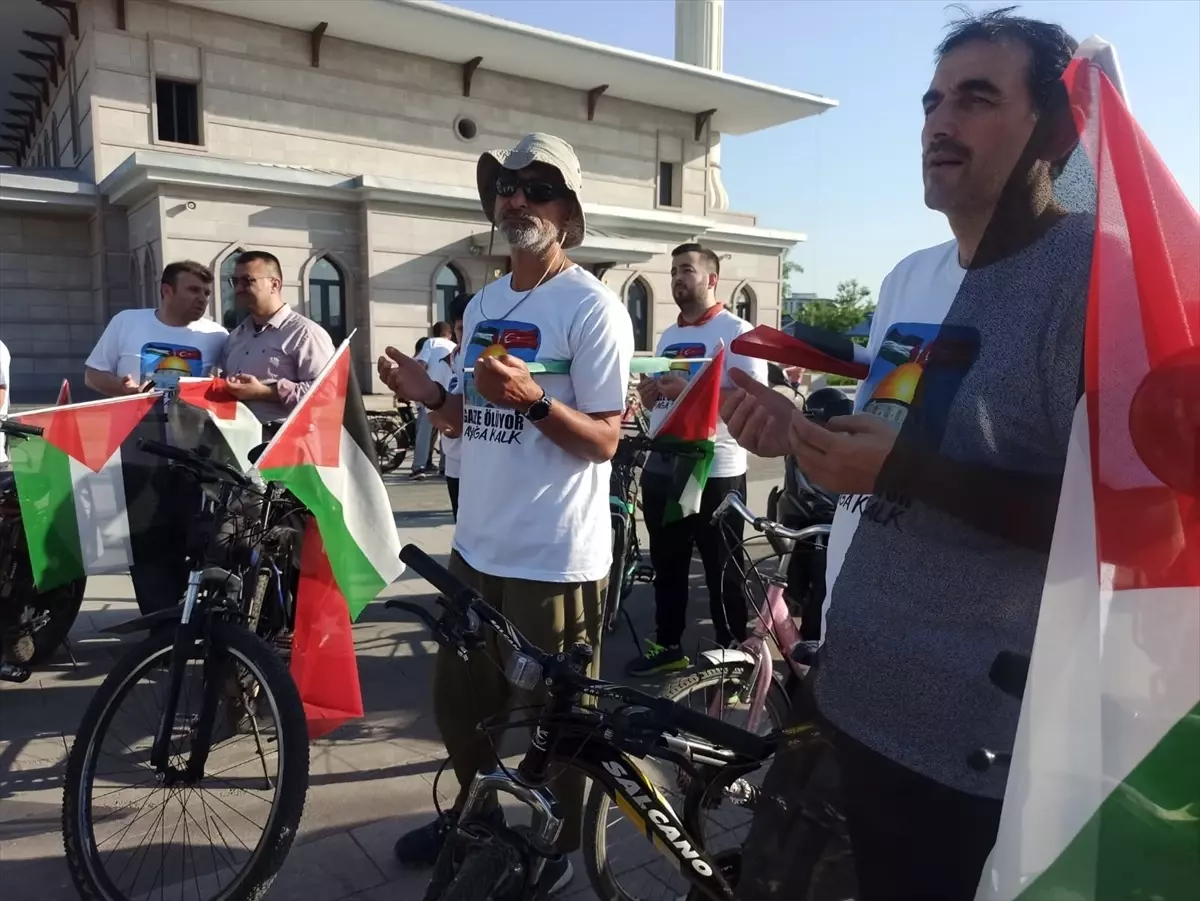 Osmaniye'de 'Kudüs-Gazze-Mavi Marmara' temalı bisiklet turu yapıldı
