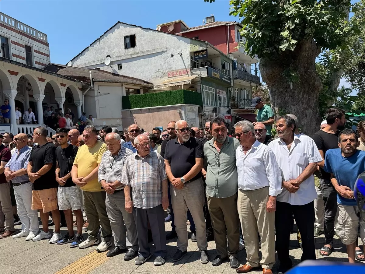 Ünlü Sanatçı Mehmet Ali Tuncer Hayatını Kaybetti