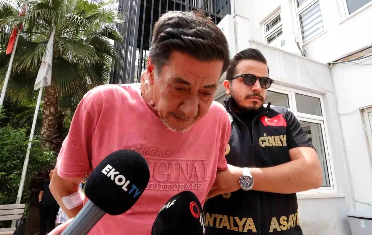 Antalya'da Baba Oğlunu 25 Bıçak Darbesiyle Öldürdü