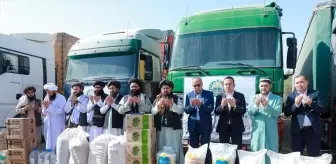 Özbekistan, Afganistan’daki Depremzedelere 265 Ton İnsani Yardım Gönderdi