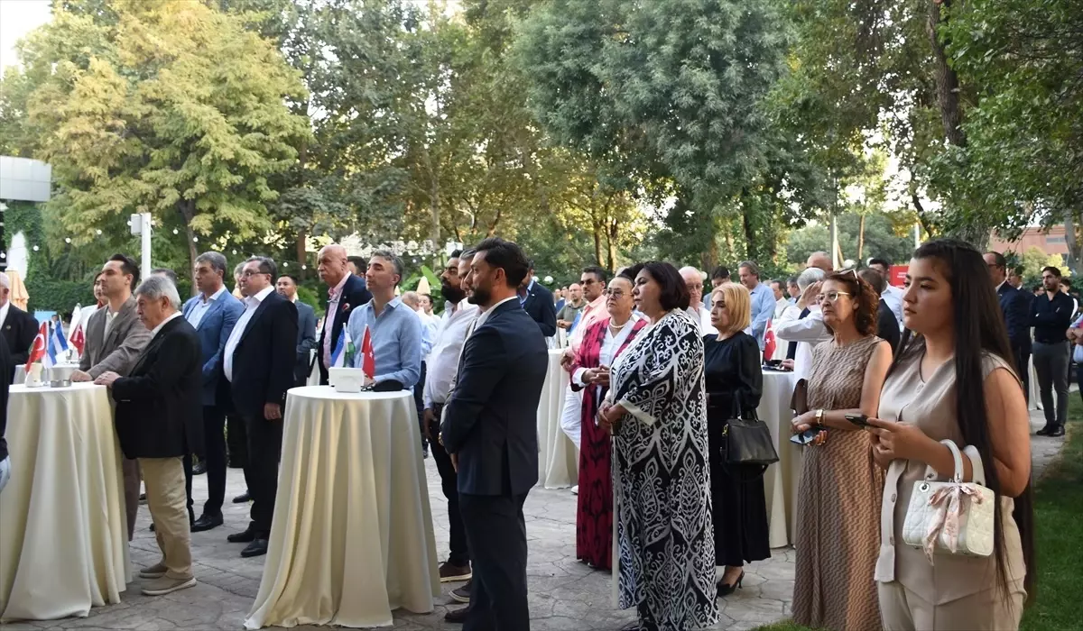 Özbekistan-Türkiye İşadamları Derneği, Zafer ve Bağımsızlık Bayramı'nı Kutladı