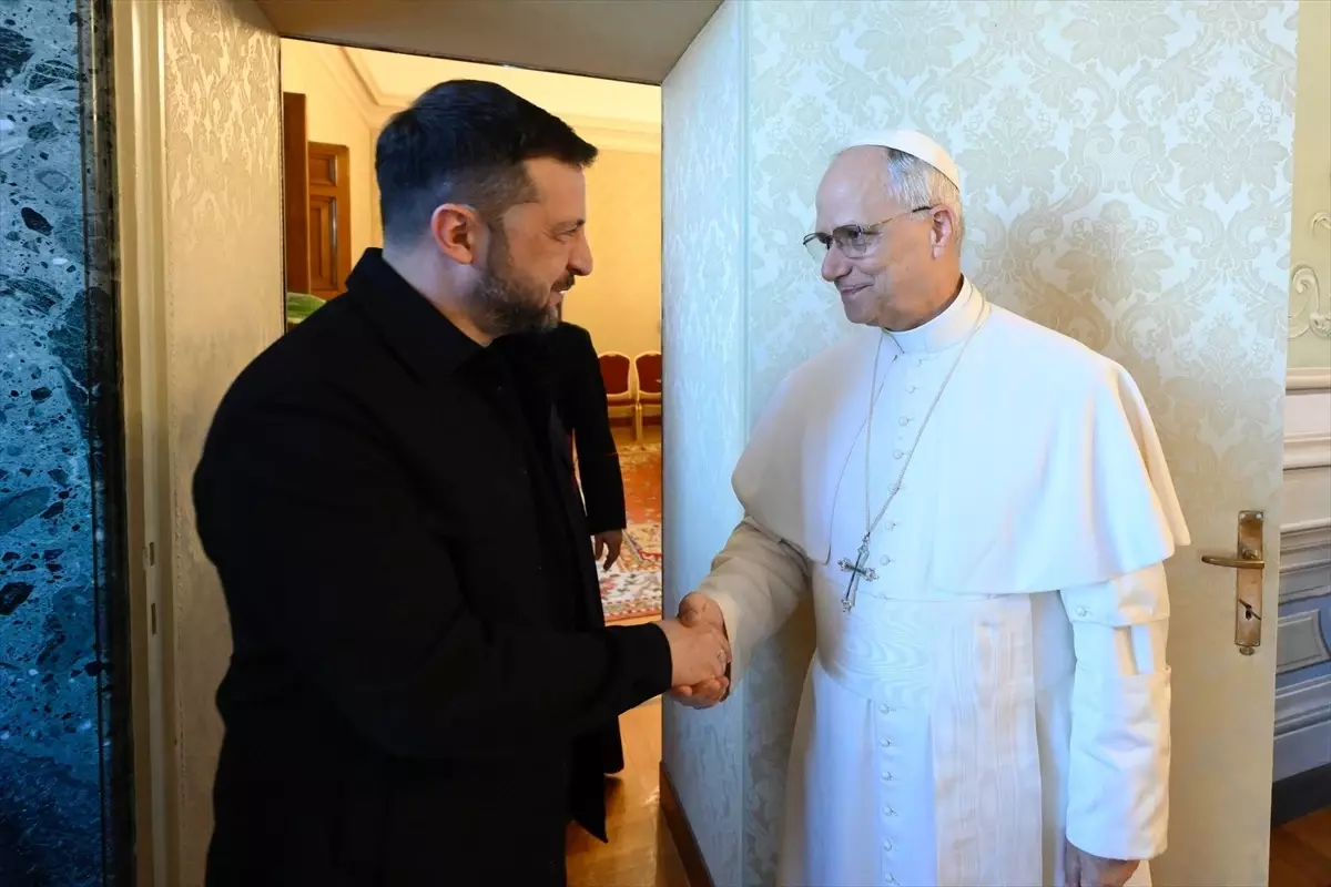 Papa'nın Zelenskiy ile Görüşmesi: Barış için Diyalog Vurgusu