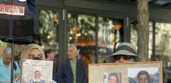 Paris'te Binlerce Kişi Gazze İçin Gösteri Düzenledi