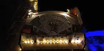 Patara Antik Kenti Gece Müze Deneyimiyle Ziyaretçilerini Ağırlıyor